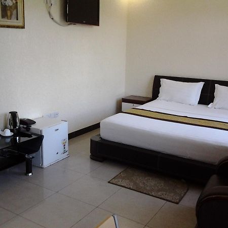 Best Point Hotel Dar es Salaam Kamer foto