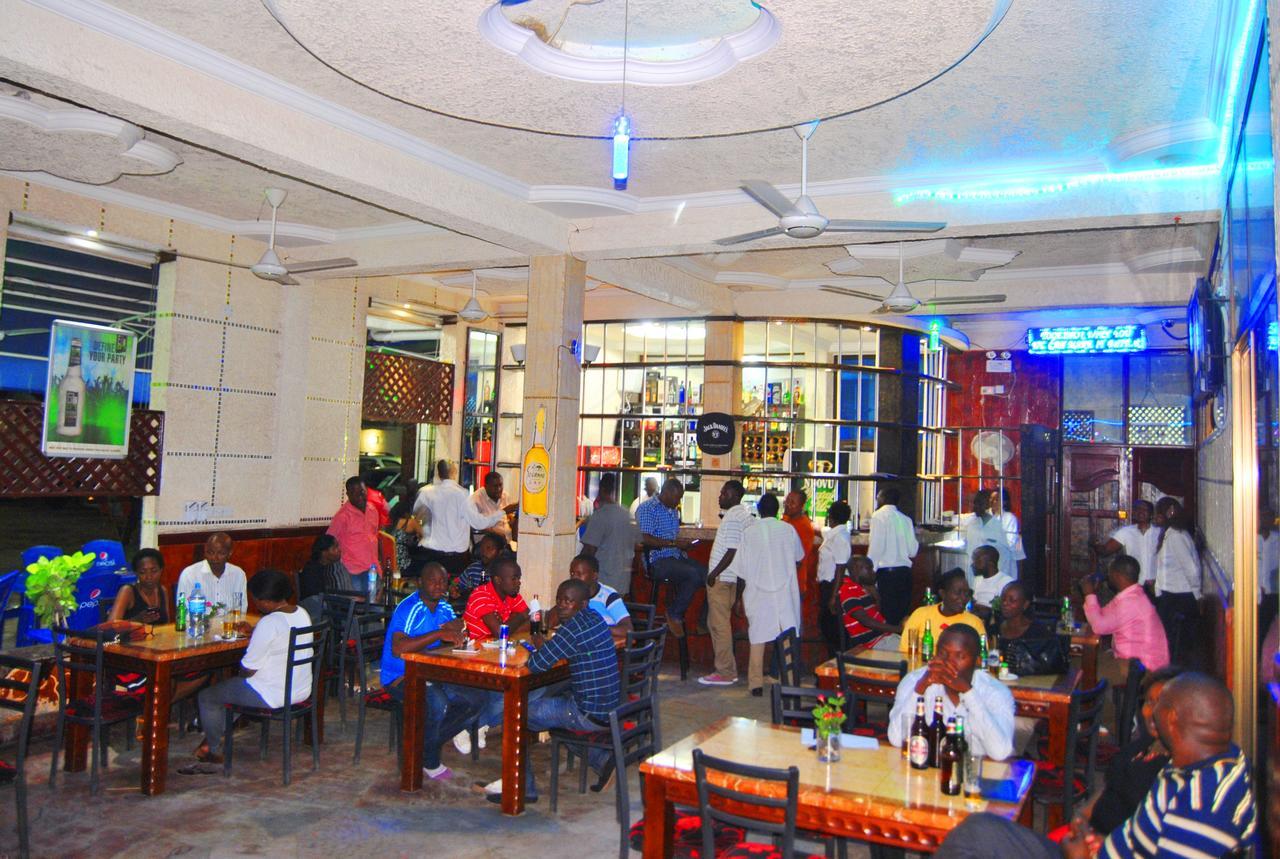 Best Point Hotel Dar es Salaam Buitenkant foto