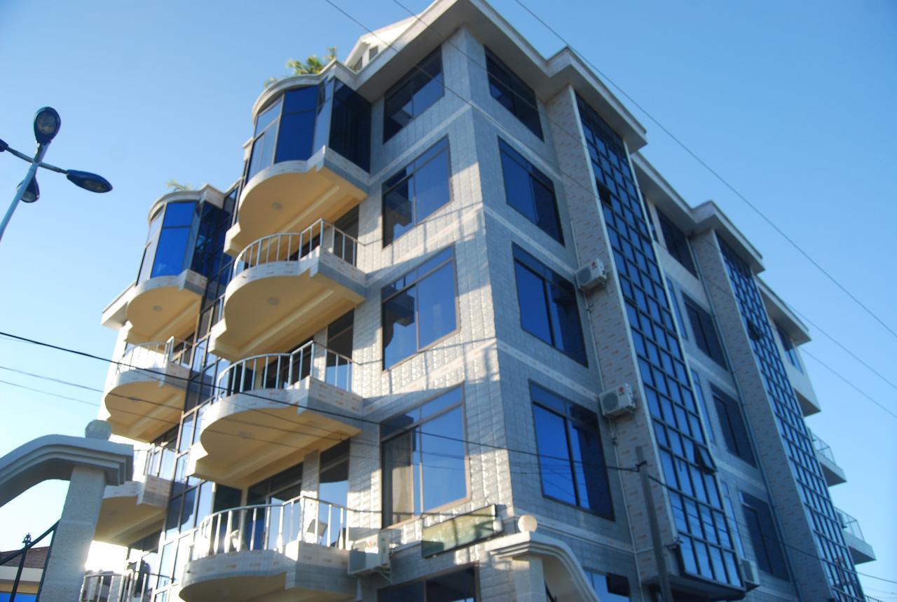 Best Point Hotel Dar es Salaam Buitenkant foto